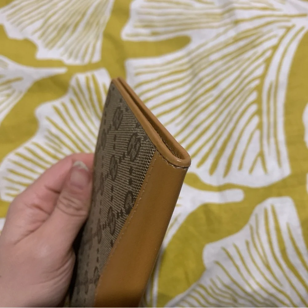 Gucci Checkbook Wallet - Picture 12 of 14